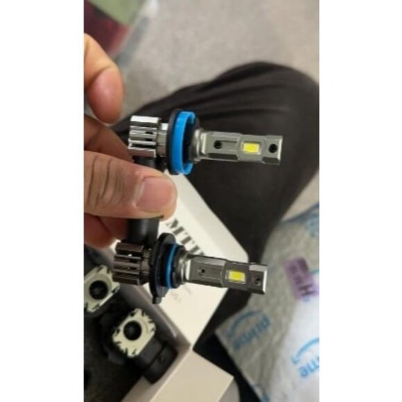 9005/HB3 H11 bulb, H8/H9/H16 Super Bright 6000K Cool White Fog Light, Pack of 4 - Picture 2 of 3